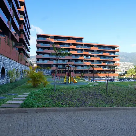 Diamond Ocean View By Lovelystay Апартаменты